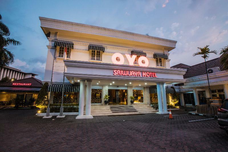 534 Sriwijaya Hotel Jakarta Extérieur photo